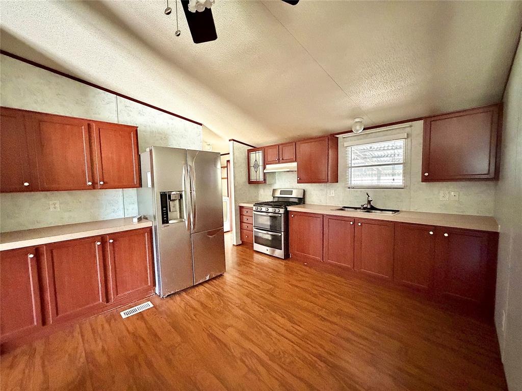 2022 Parrish Street Waco, TX 76705 - Photo 6 of 19
