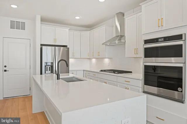 $3,250 | 19874 Yellow Daisy Terrace, Ashburn, VA 20147