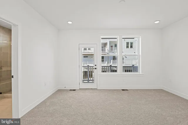 $3,250 | 19874 Yellow Daisy Terrace, Ashburn, VA 20147