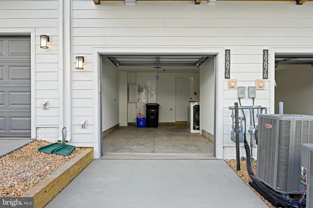 $3,250 | 19874 Yellow Daisy Terrace, Ashburn, VA 20147