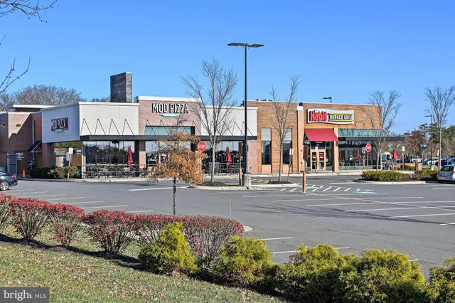 $3,250 | 19874 Yellow Daisy Terrace, Ashburn, VA 20147