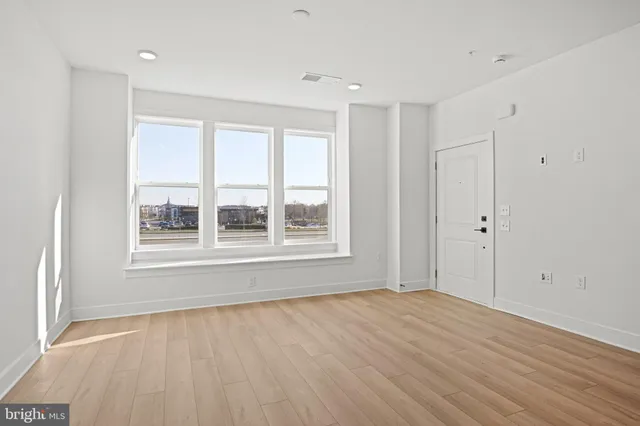 $3,250 | 19874 Yellow Daisy Terrace, Ashburn, VA 20147