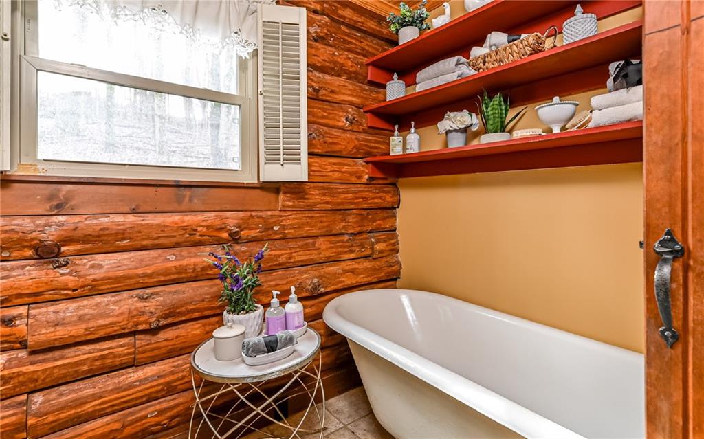 110 Butler Street Extension Valencia, PA 16059 - Photo 20 of 48 First floor full bath