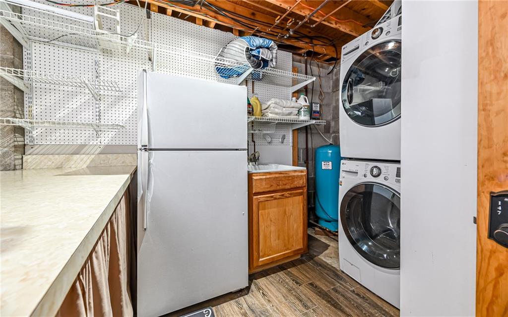 110 Butler Street Extension Valencia, PA 16059 - Photo 35 of 48 Laundrey lower level