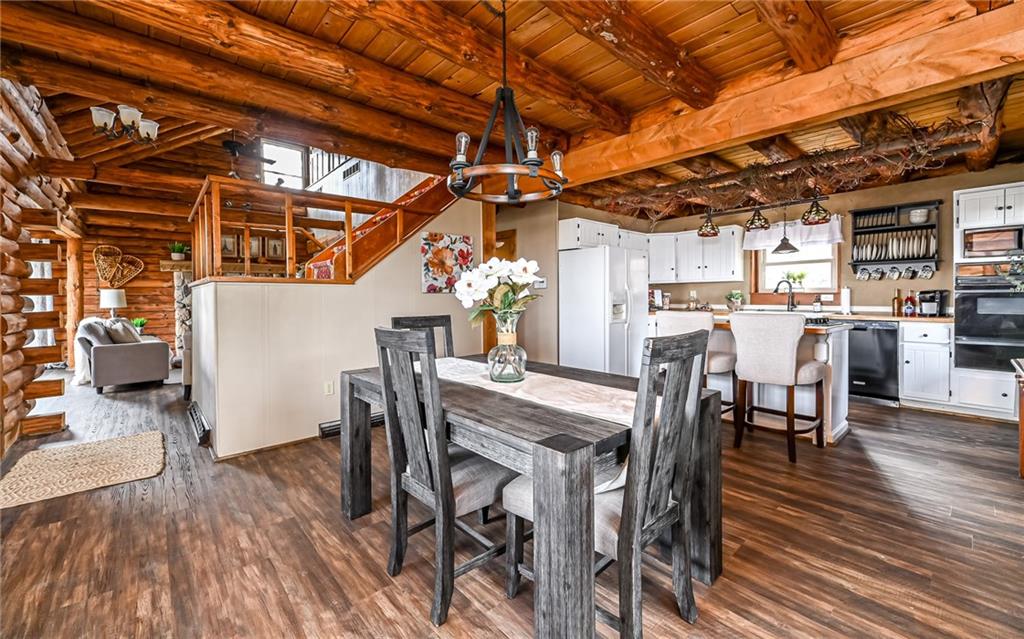 110 Butler Street Extension Valencia, PA 16059 - Photo 7 of 48 Dining room