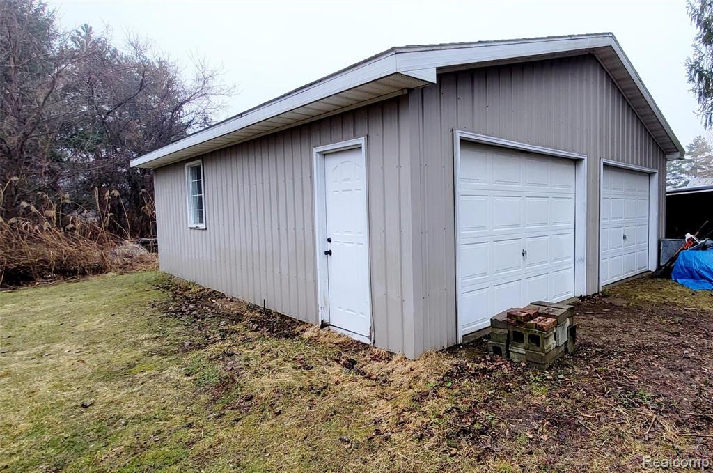 5265 Beard Road North Street, MI 48049 - Photo 2 of 37
