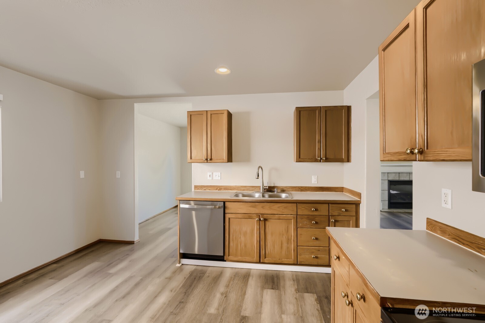 12224 58th Place South Seattle, WA 98178 - Photo 9 of 25
