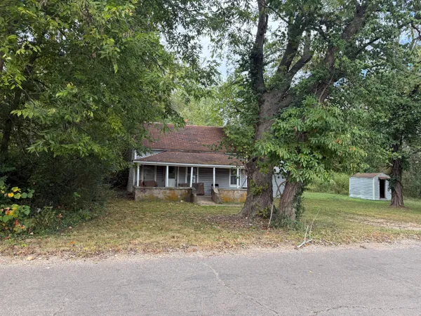 $29,900 | 510 East James Street, Mountain View, MO 65548