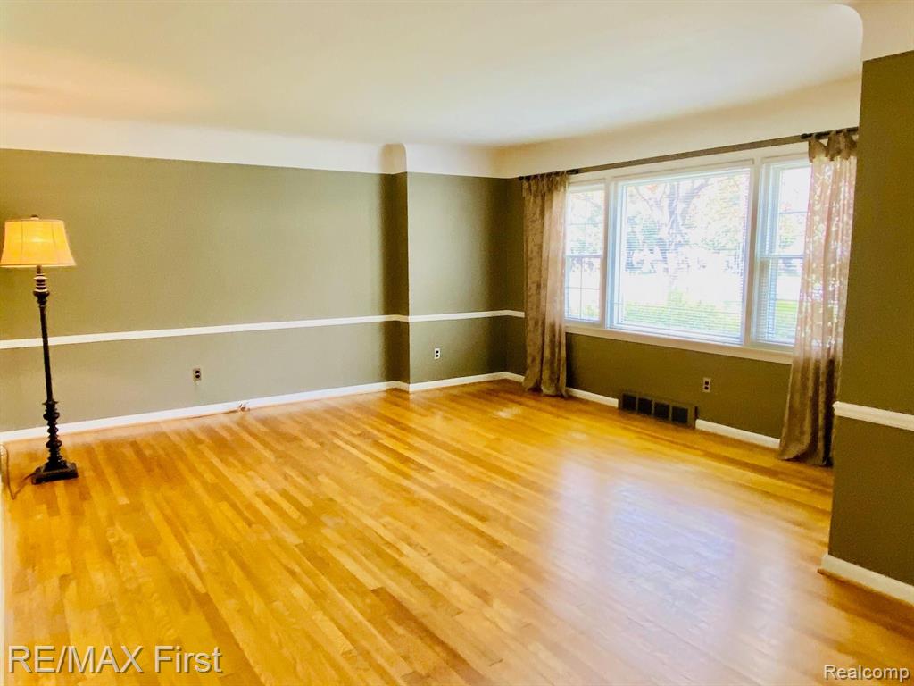 4600 Chicago Road Warren, MI 48092 - Photo 4 of 43