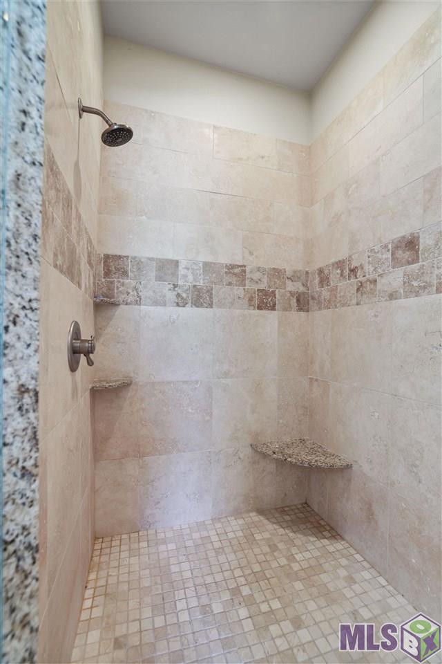 9631 Myrtle Lane Baton Rouge, LA 70810 - Photo 21 of 41