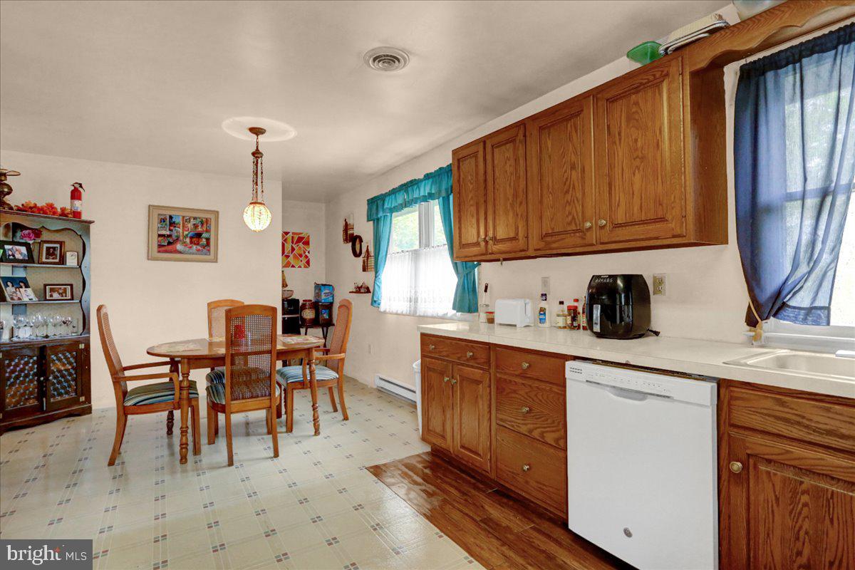 2007 Reservoir Road Reading, PA 19604 - Photo 9 of 26