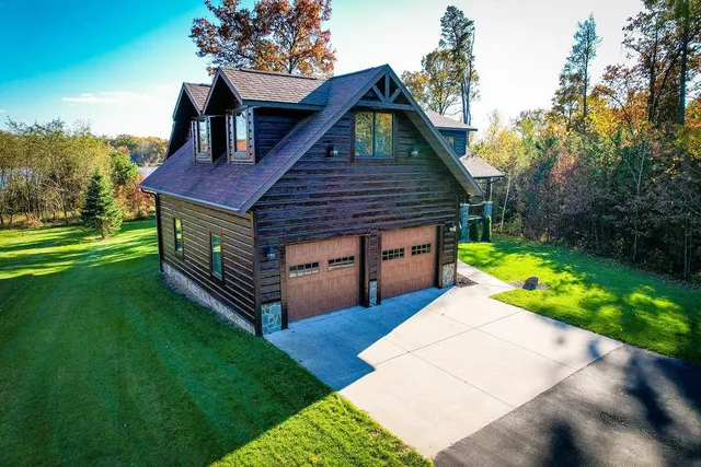 $1,599,000 | W5453 North Shore Drive, New Lisbon, WI 53950