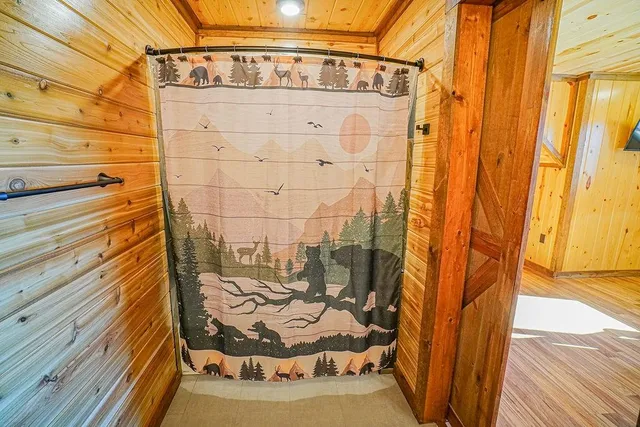 $1,599,000 | W5453 North Shore Drive, New Lisbon, WI 53950