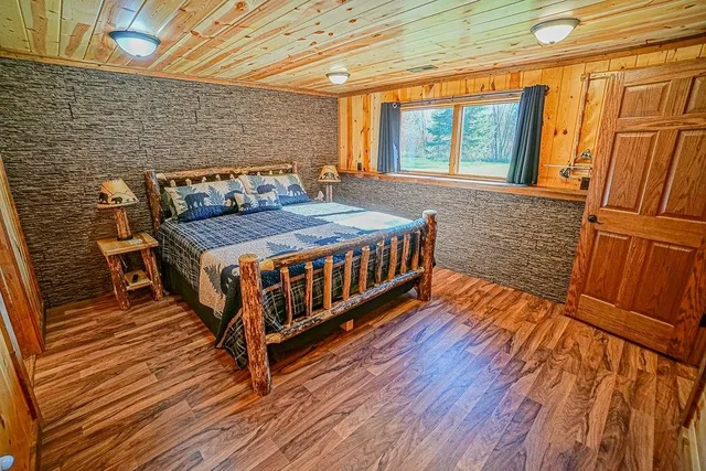 $1,599,000 | W5453 North Shore Drive, New Lisbon, WI 53950