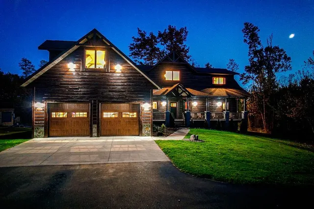 $1,599,000 | W5453 North Shore Drive, New Lisbon, WI 53950