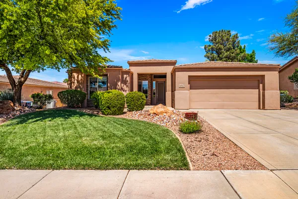 $479,900 | 2022 West 1940th Street North, St. George, UT 84770