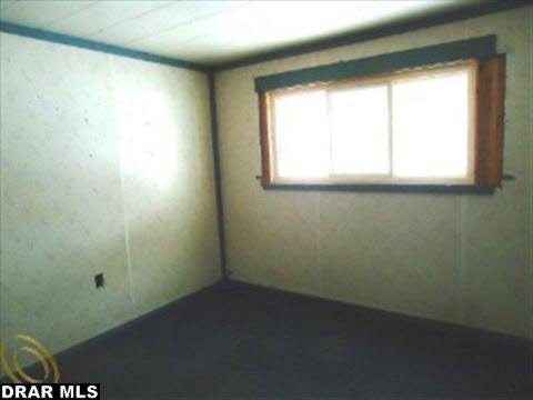 25923 Superior Road Taylor, MI 48180 - Photo 8 of 15 31108966-7.JPG