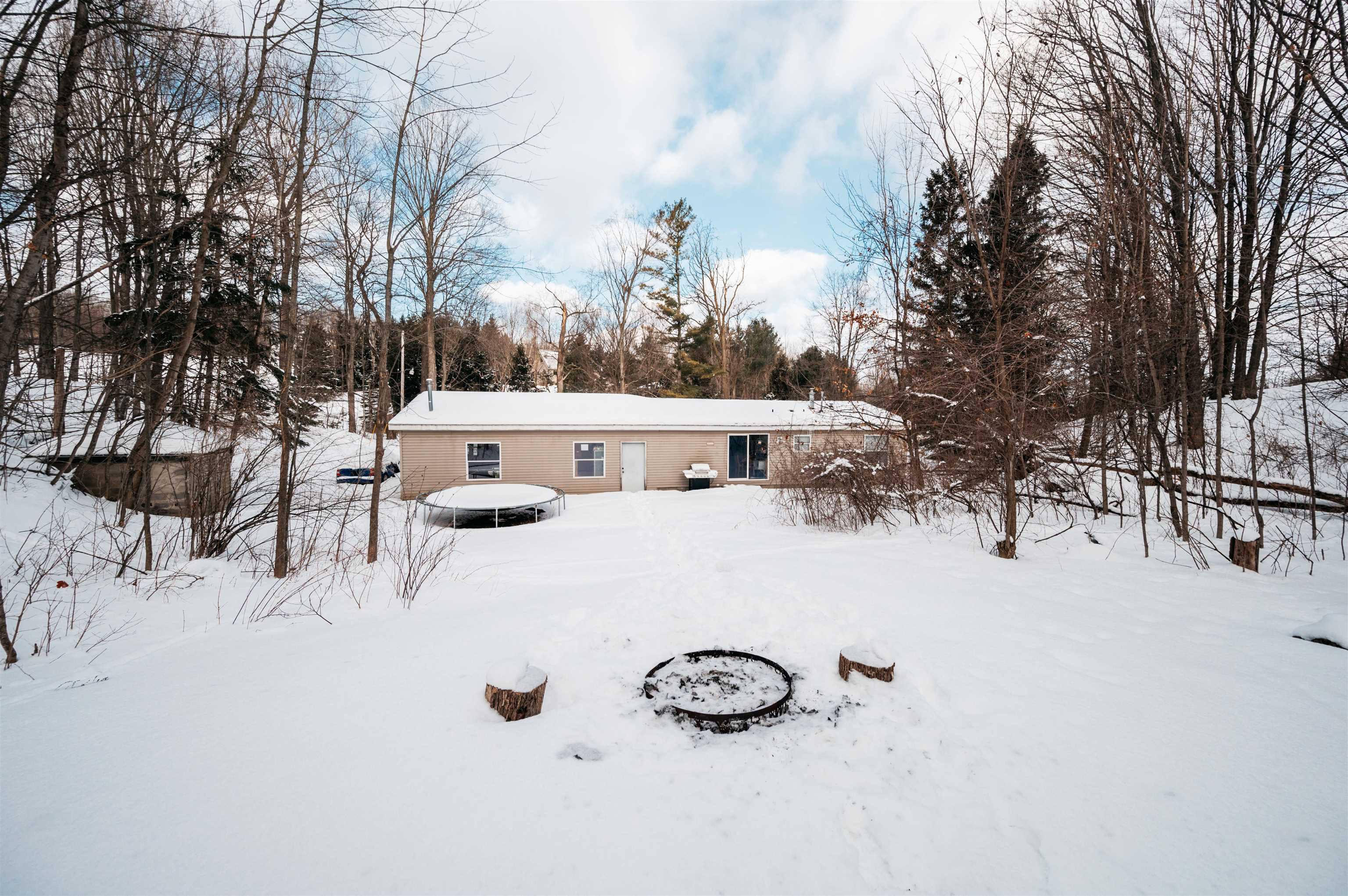 400 North Rusch Road Traverse City, MI 49696 - Photo 32 of 35 1897251-37.JPG