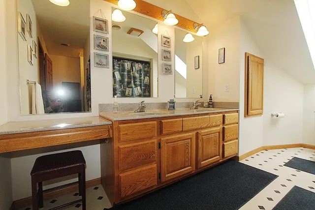 $695,000 | W2948 County Rd C, Montello, WI 53949