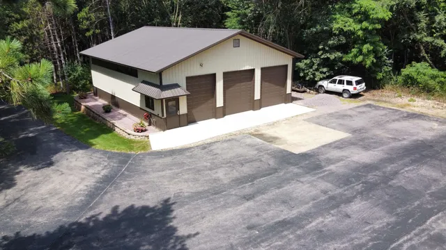 $695,000 | W2948 County Rd C, Montello, WI 53949