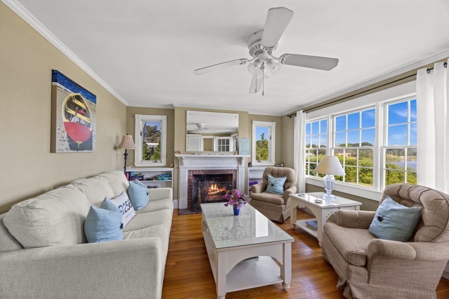 36 Hines Point Road Vineyard Haven, MA 02568 - Photo 21 of 40 Gallery Image 21