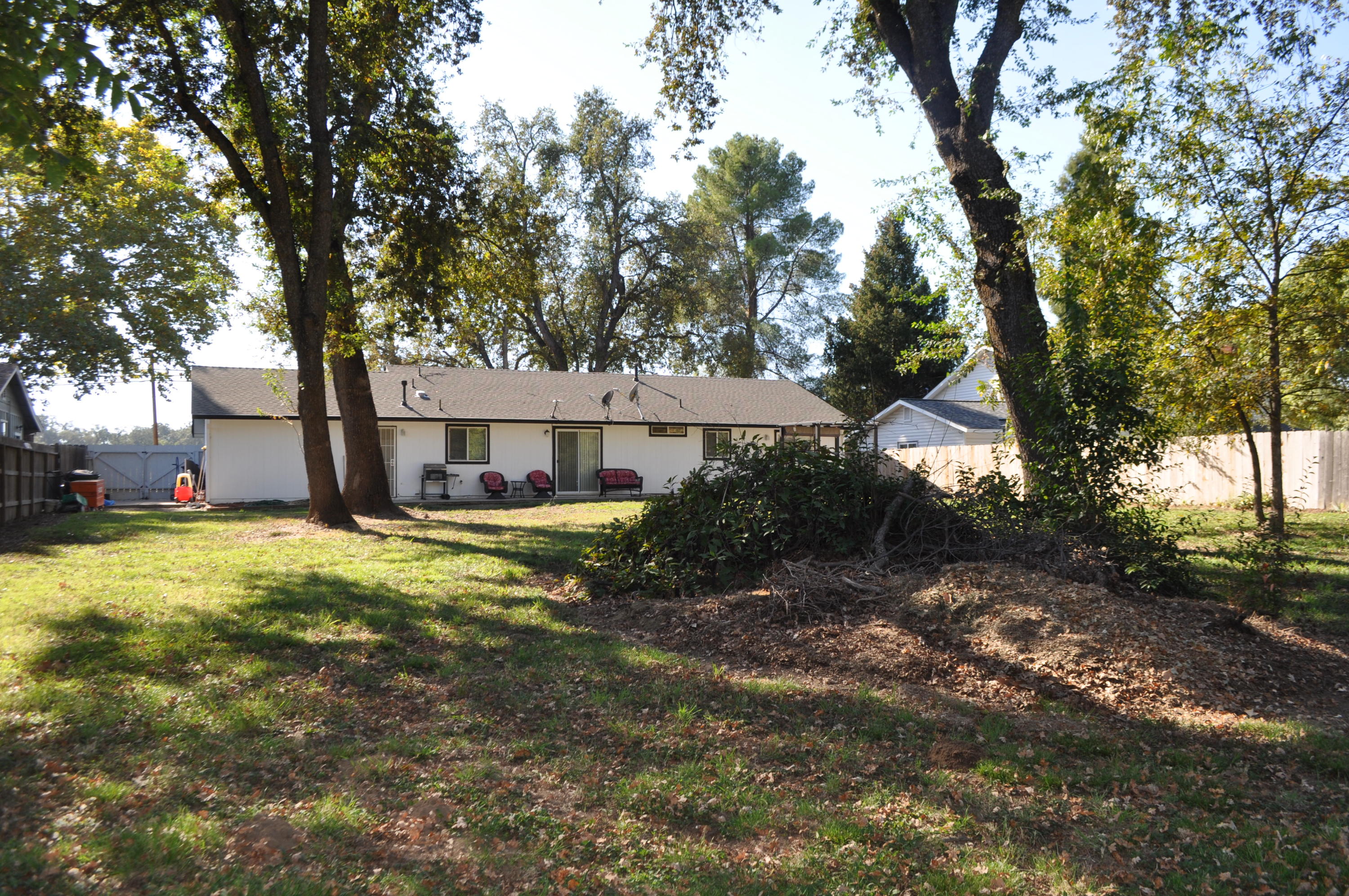 5475 Balls Ferry Road Anderson, CA 96007 - Photo 2 of 11 Back b