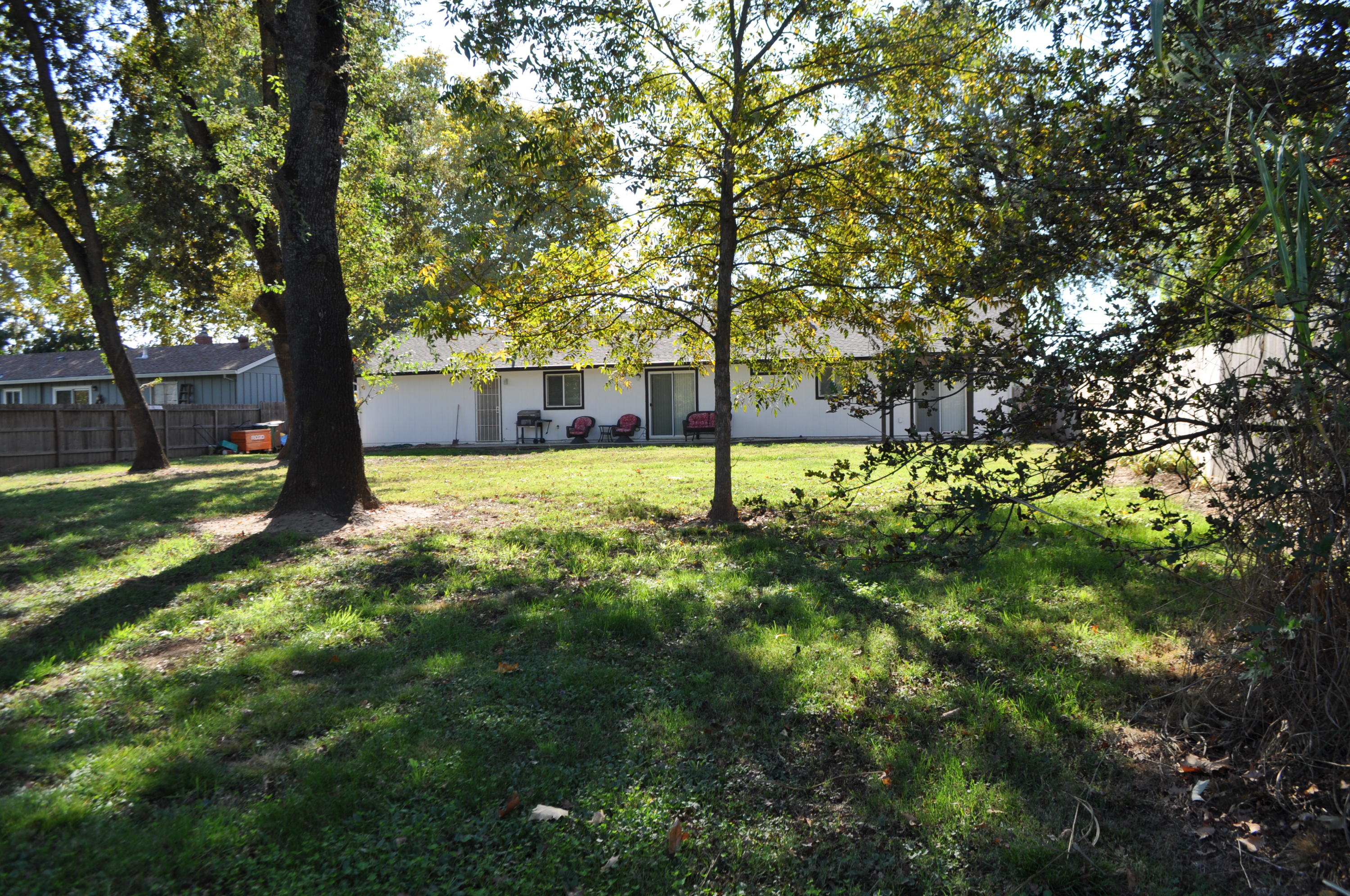 5475 Balls Ferry Road Anderson, CA 96007 - Photo 4 of 11 Back d