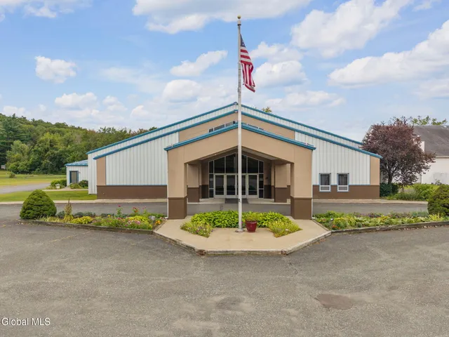 $1,730,000 | 1688 Highway 9, Schodack, NY 12033