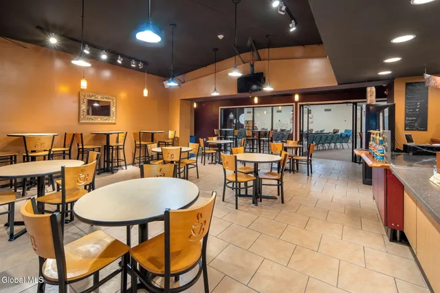 $1,730,000 | 1688 Highway 9, Schodack, NY 12033