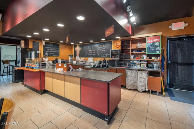 $1,730,000 | 1688 Highway 9, Schodack, NY 12033