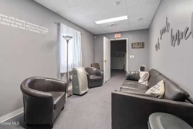 $1,730,000 | 1688 Highway 9, Schodack, NY 12033