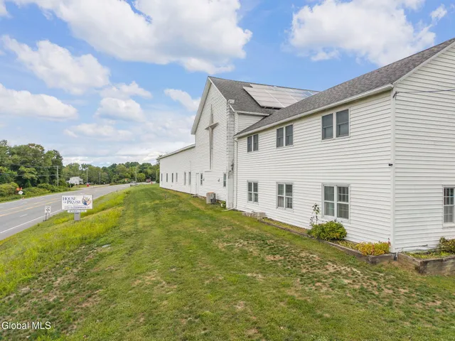 $1,730,000 | 1688 Highway 9, Schodack, NY 12033