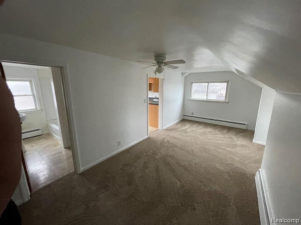 44637 Cherry Hill Road Canton, MI 48188 - Photo 25 of 30 UPPER APT LVRM