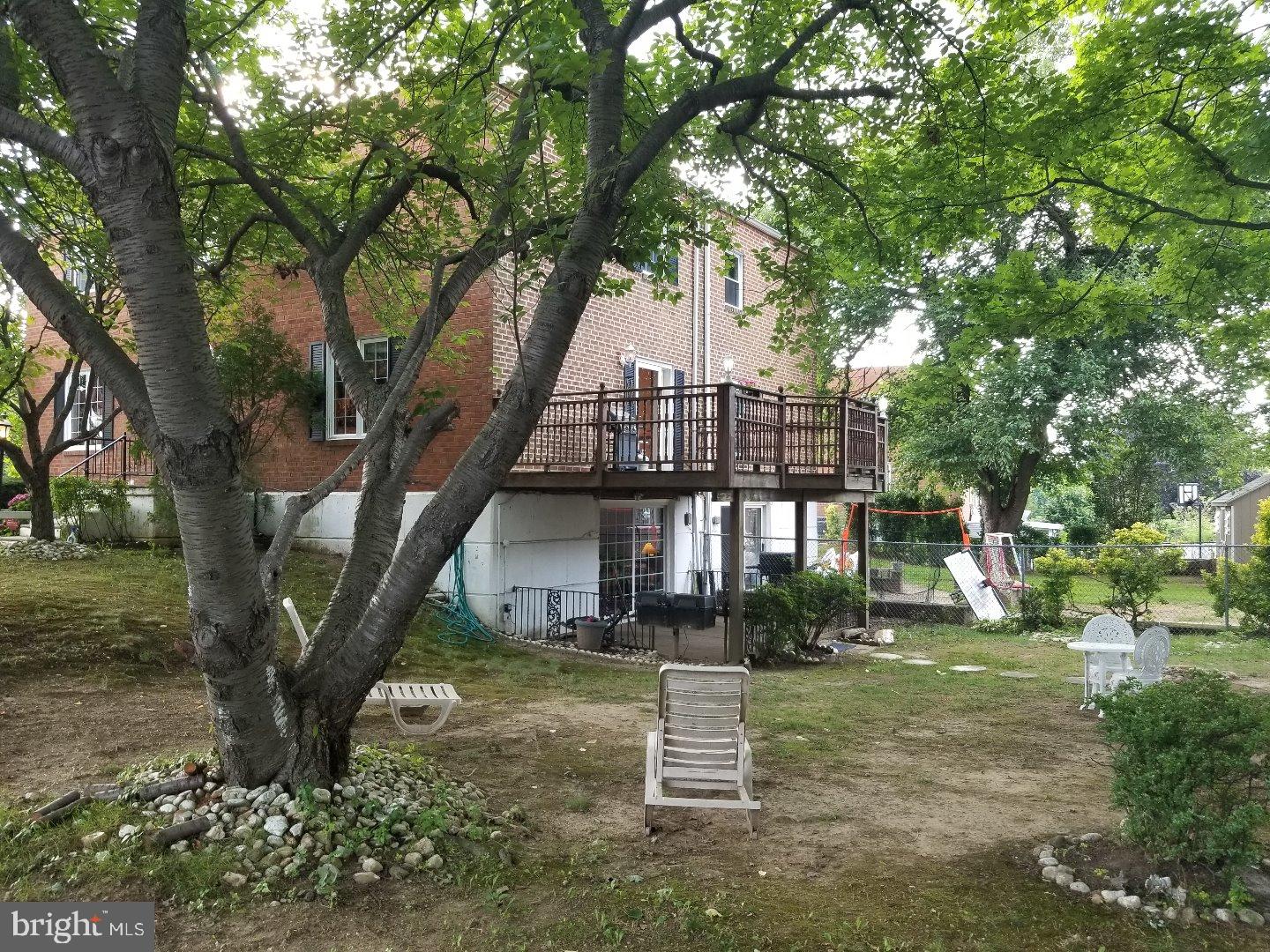 11101 Greiner Road Philadelphia, PA 19116 - Photo 4 of 24 Exterior Back