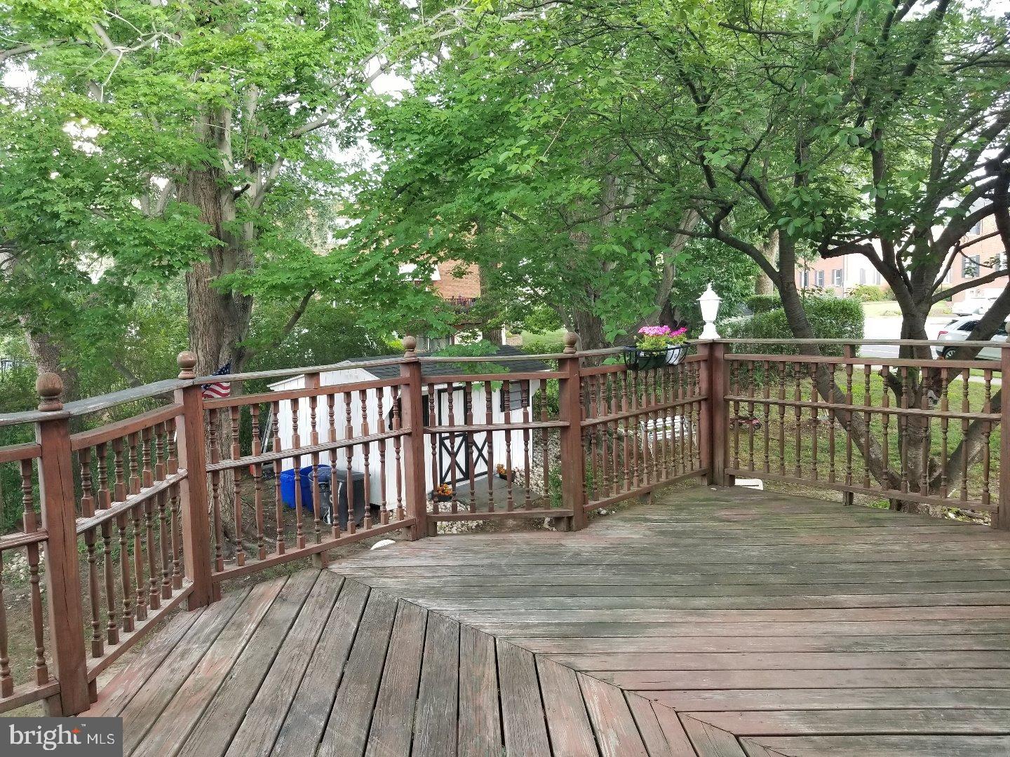 11101 Greiner Road Philadelphia, PA 19116 - Photo 10 of 24 Deck