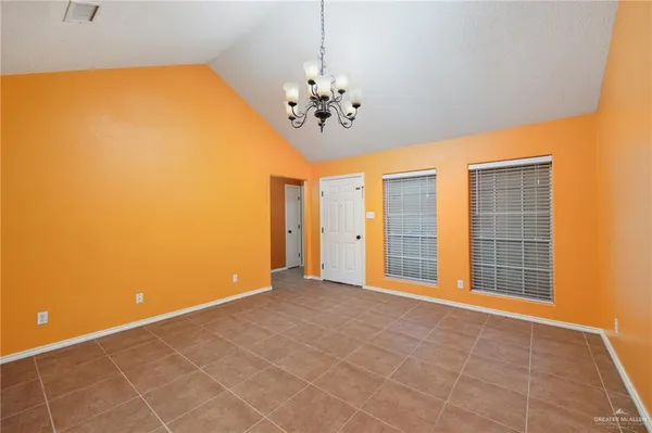 $1,500 | 3413 Yucca Avenue, McAllen, TX 78504
