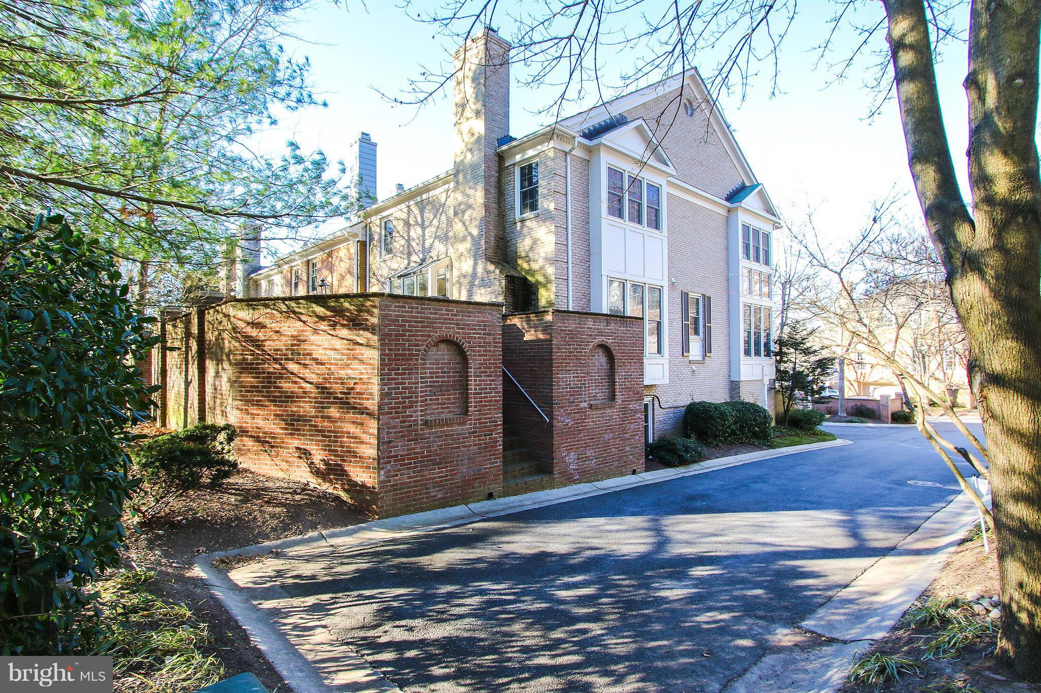 7900 Quarry Ridge Way Bethesda, MD 20817 - Photo 4 of 30 a view of a house with a yard