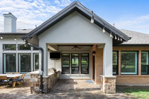$1,099,999 | 279 Rugged Earth Drive, Austin, TX 78737