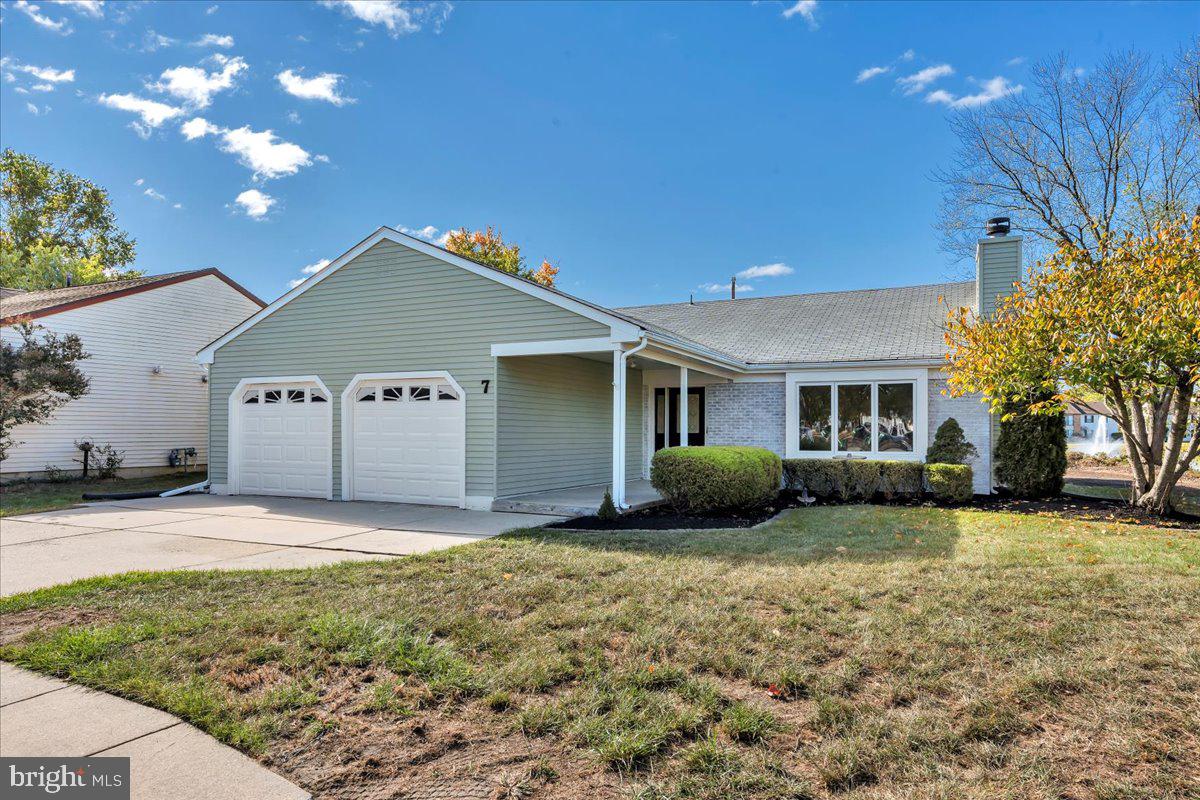 7 Locust Court Mount Laurel, NJ 08054 - Photo 1 of 44 Gallery Image 1