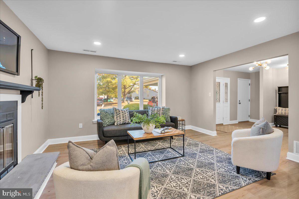 7 Locust Court Mount Laurel, NJ 08054 - Photo 9 of 44 Gallery Image 9