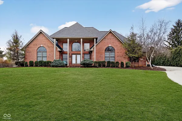 $659,000 | 301 Edgewood Place West, Anderson, IN 46011