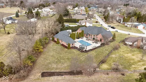 $659,000 | 301 Edgewood Place West, Anderson, IN 46011