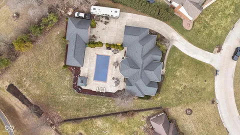 $659,000 | 301 Edgewood Place West, Anderson, IN 46011