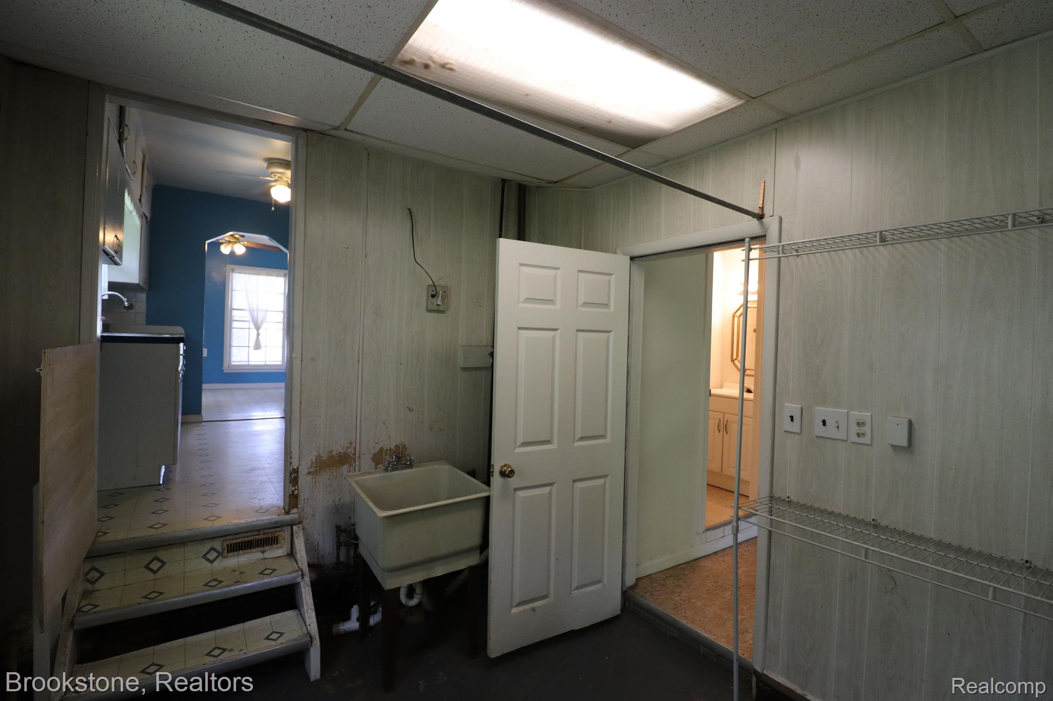 38455 Van Born Road Romulus, MI 48174 - Photo 15 of 29 Gallery Image 15