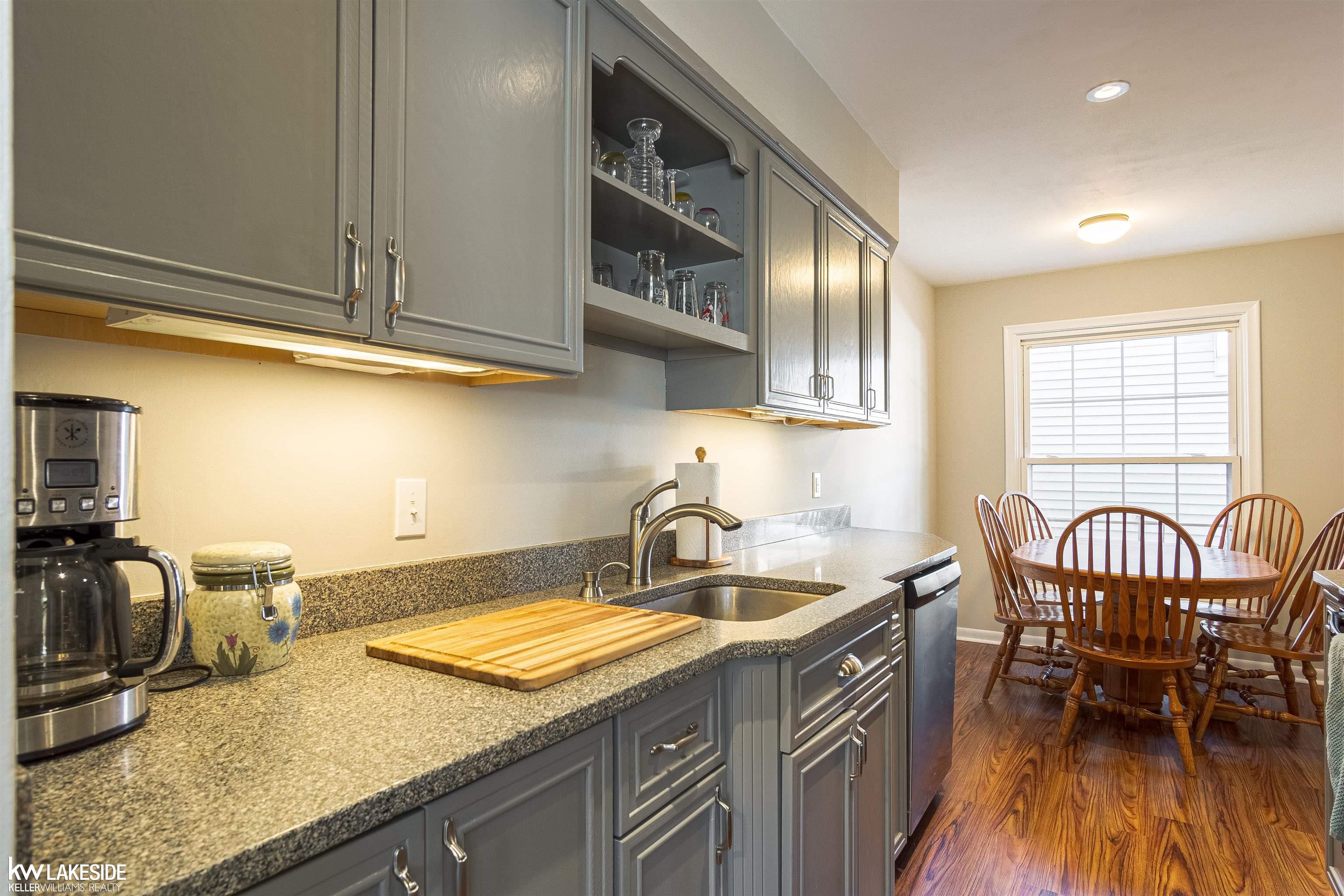3505 Crooks Road Royal Oak, MI 48073 - Photo 13 of 39 50101847-12.JPG