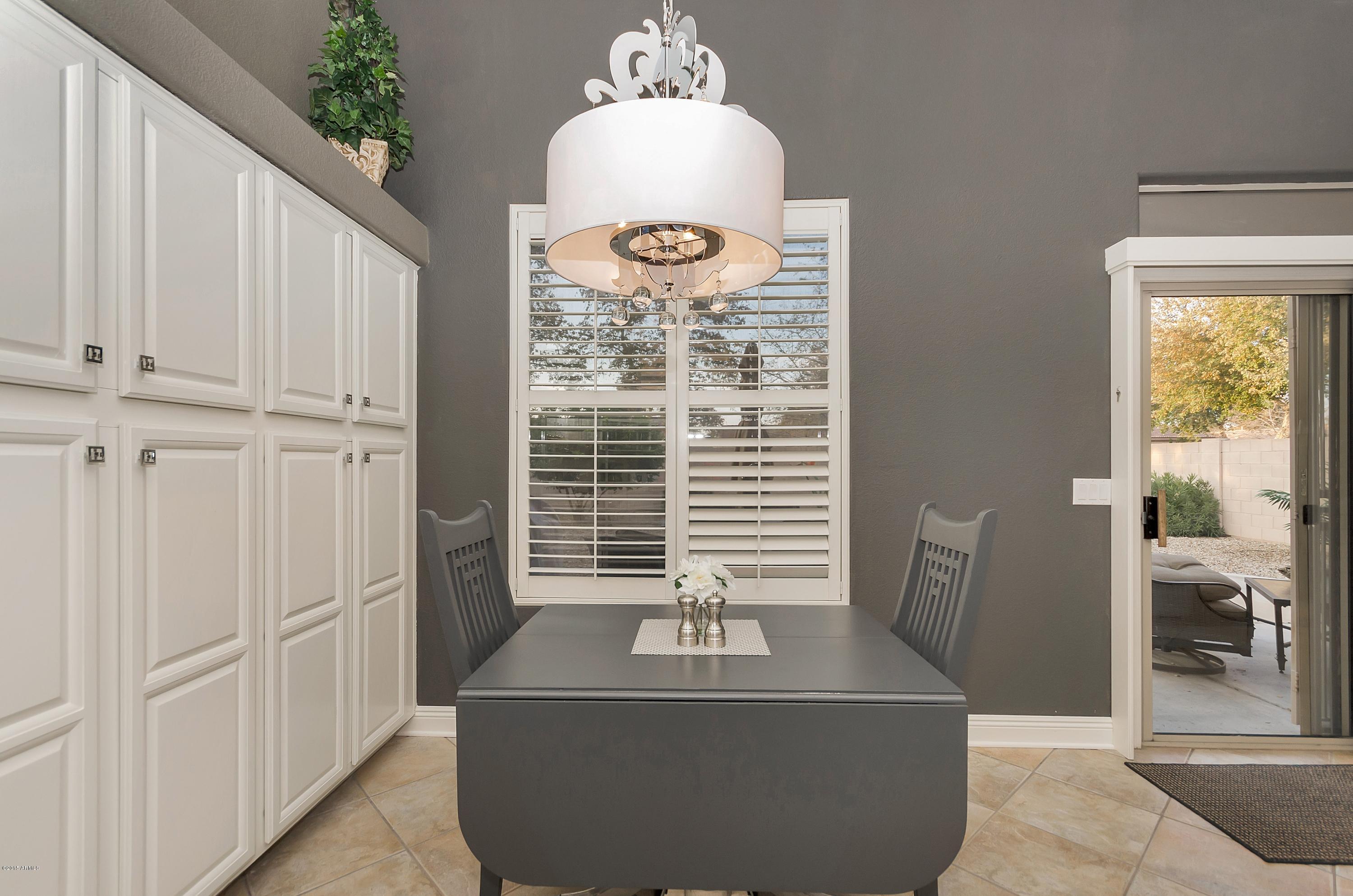 4355 East Walnut Road Gilbert, AZ 85298 - Photo 11 of 32 virtual-tour-165109-11