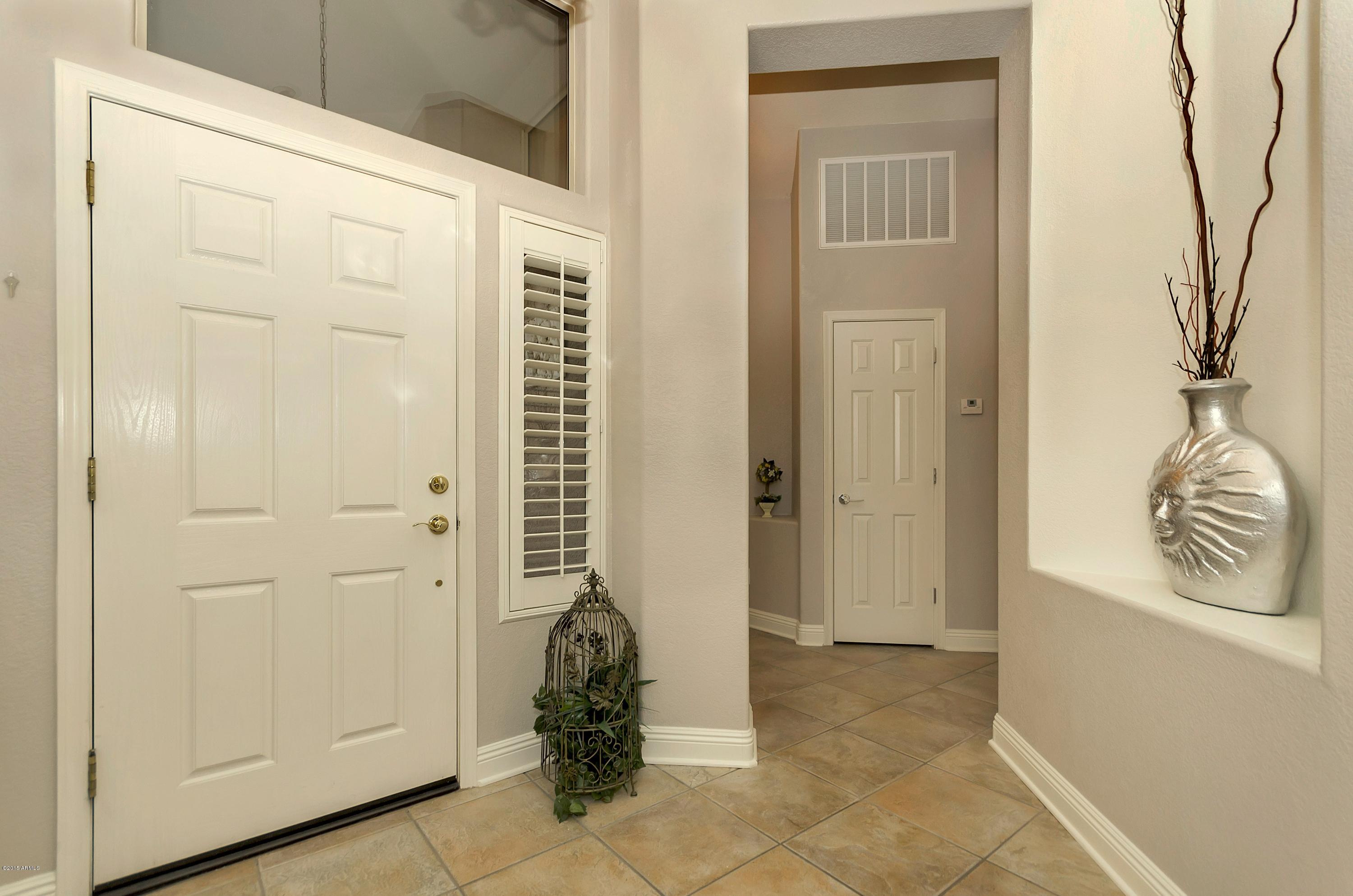 4355 East Walnut Road Gilbert, AZ 85298 - Photo 4 of 32 virtual-tour-165109-04