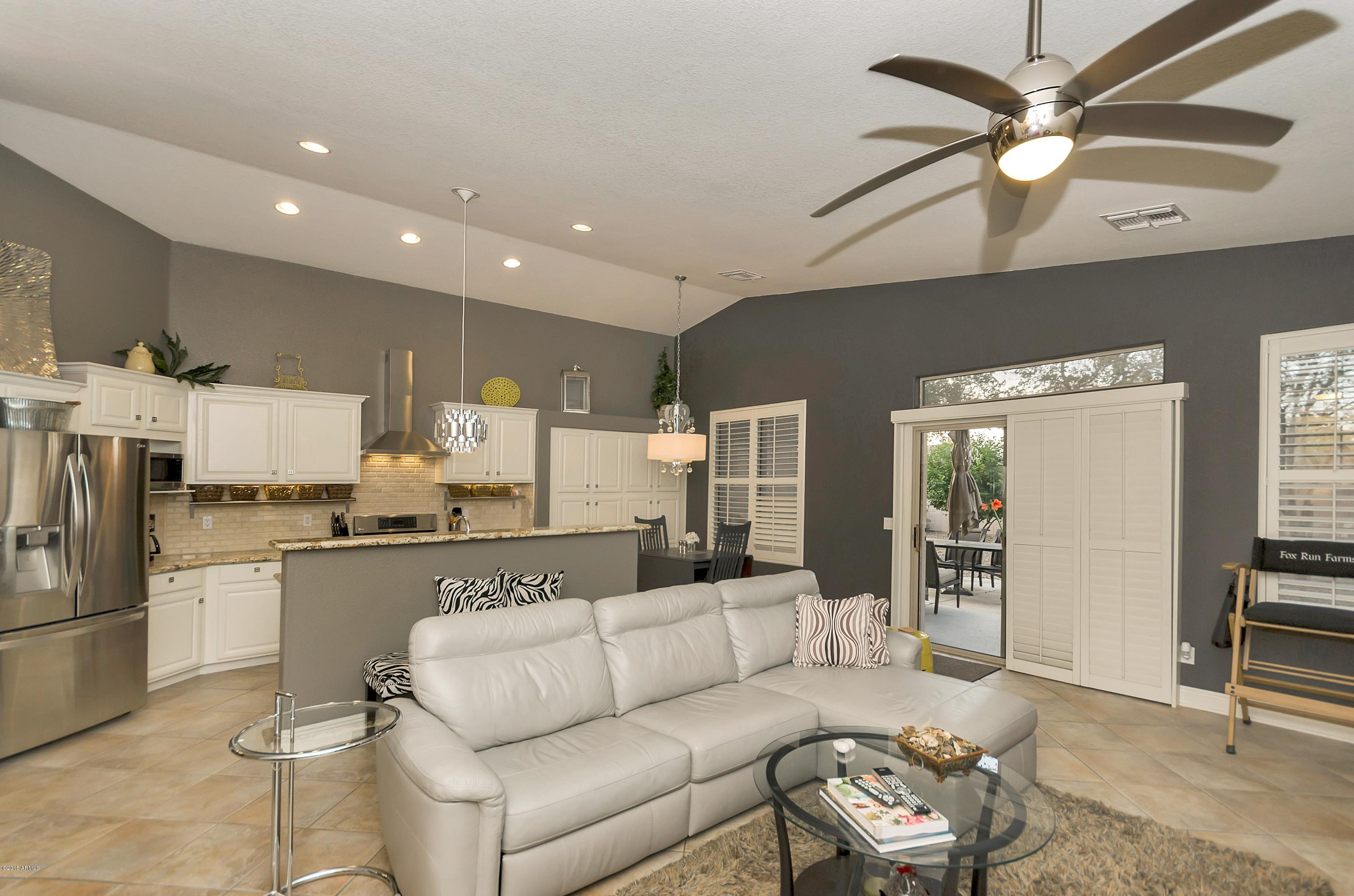 4355 East Walnut Road Gilbert, AZ 85298 - Photo 6 of 32 virtual-tour-165109-06