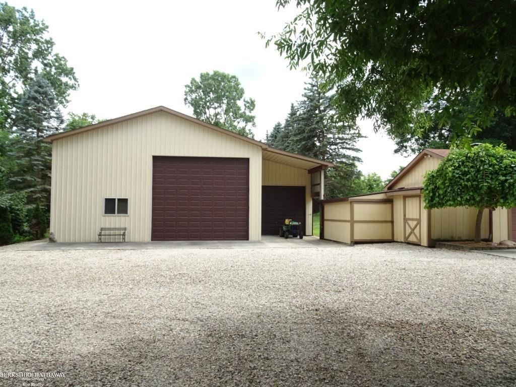 11860 Ebeling Road Romeo, MI 48065 - Photo 36 of 54 50116100-35.JPG