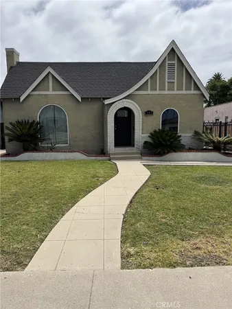 $4,000 | 1133 South Van Ness Avenue, Santa Ana, CA 92707